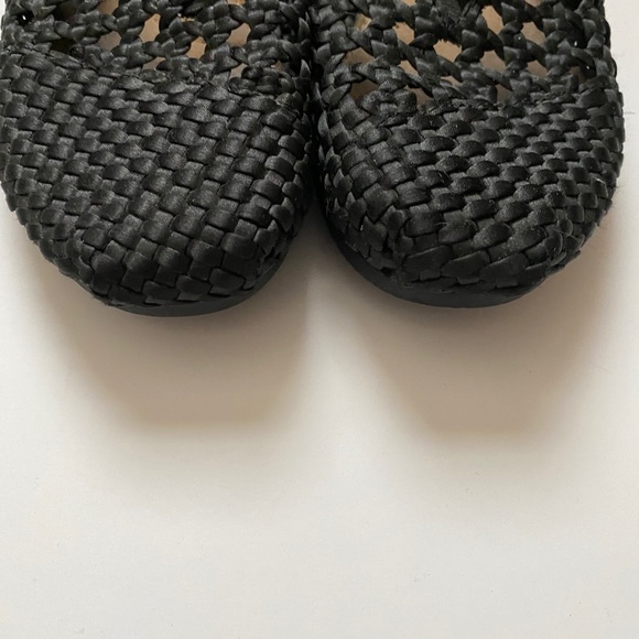 TOMS - Picture 2 of 8